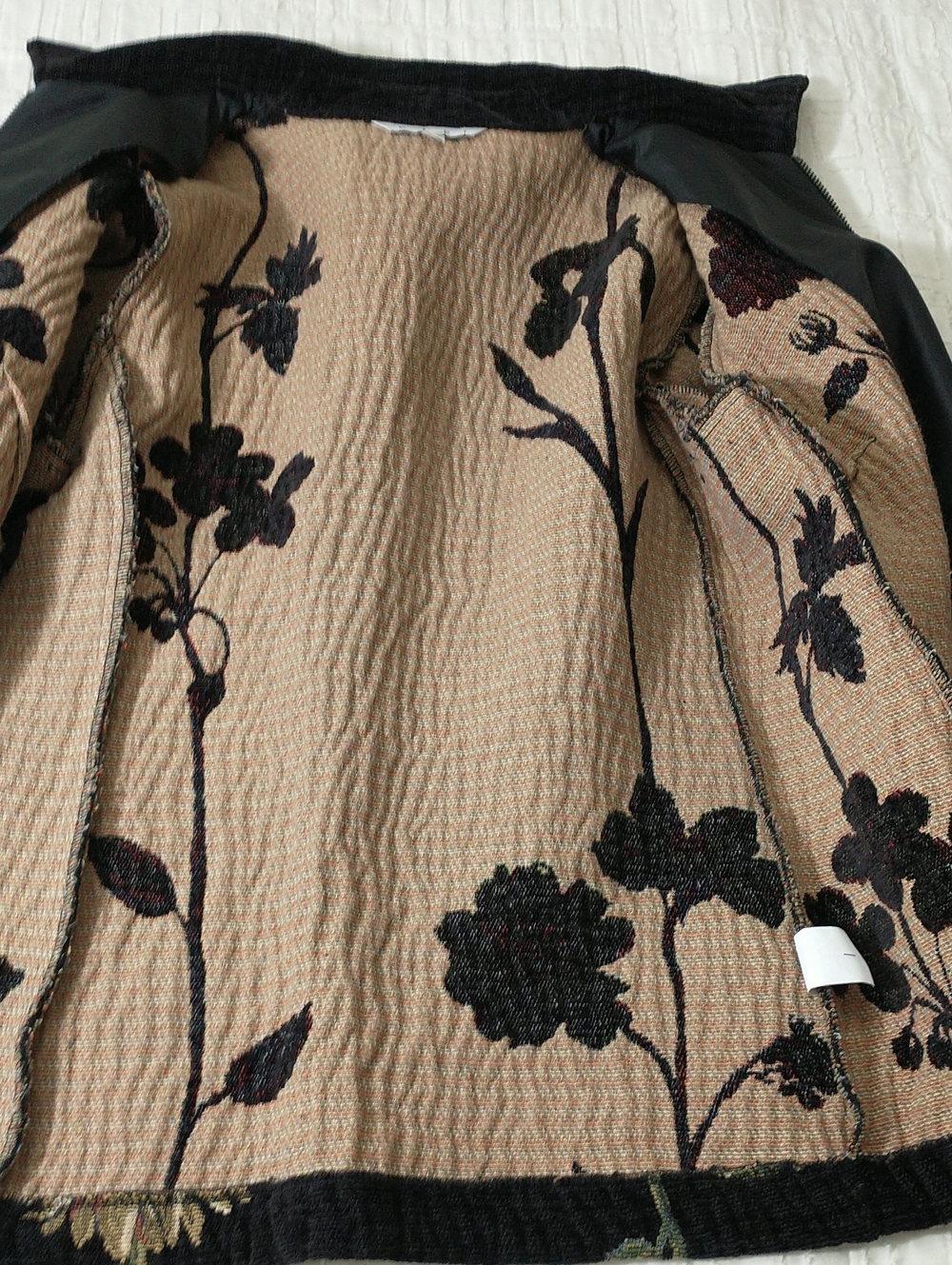 Cabi Black Floral Tapestry Embroidered Jacket, Size Medium, Gramcore, Cottagecor - Picture 7 of 9